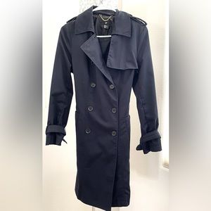 Women H&M Black Trench Coat size 8 with good condition.